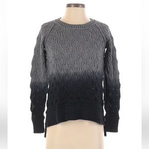 Chaser
Size S Pullover Sweater